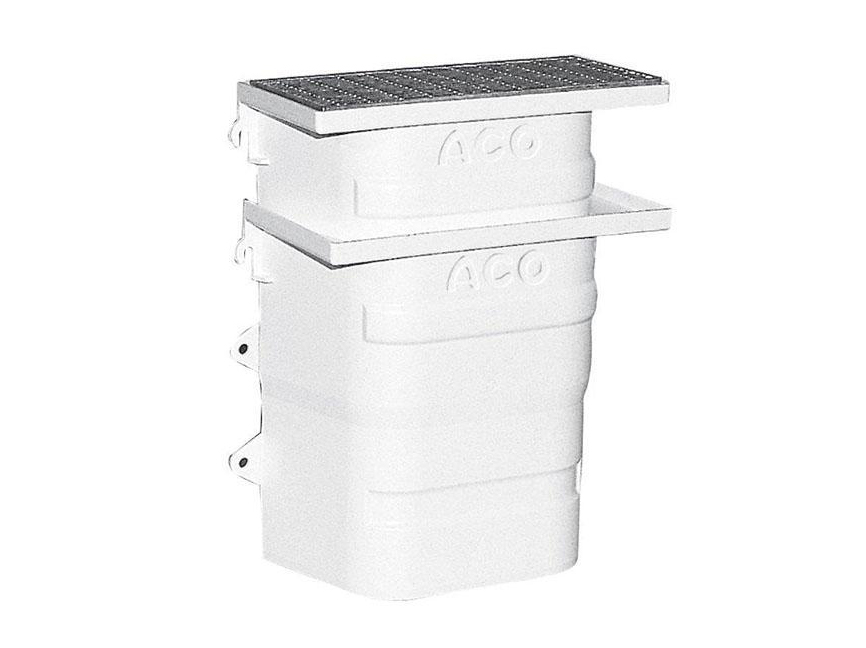 Courette et grille d'aeration vide sanitaire ACO